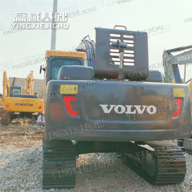 Sturdy Structure Durable under Heavy Loads Volvo EC210 Excavator