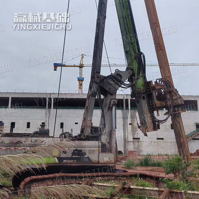 Strong impact resistance Outstanding construction capability ZR360C-2 Rotary Drill Rig