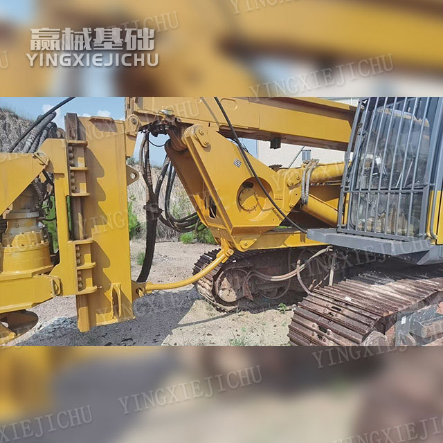 Smooth transitions Powerful performance Suitable for high-intensity operations XR150 III Rotary Drill Rig