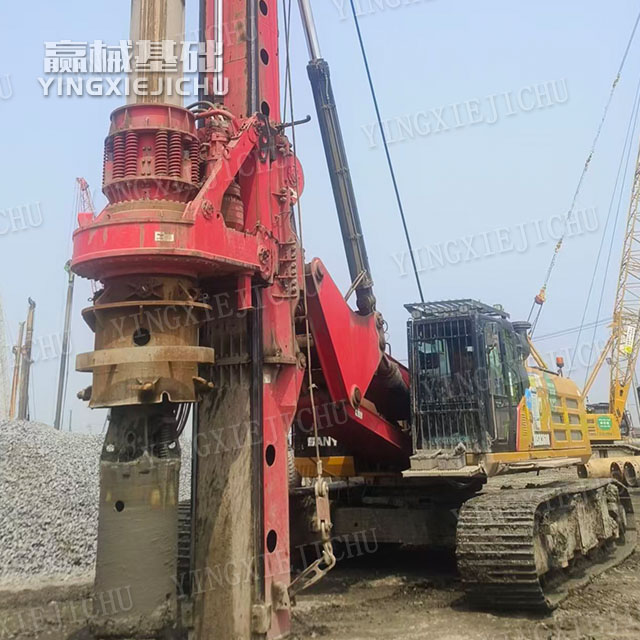 Fast Drilling Lifting Speed & Large Lifting Force SR360 Rotary Drill Rig