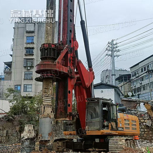 Centralized lubrication Reduce operation and maintenance costs SR285 Rotary Drill Rig
