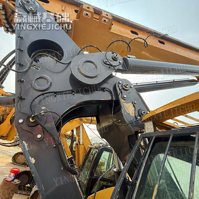 Smooth combined movements Automatic hole alignment Fast hole forming XR160 Rotary Drill Rig