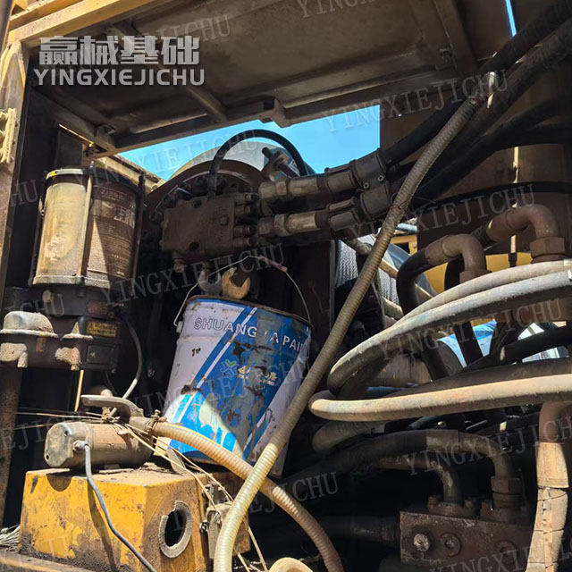 Stable and Durable Structure Strong Construction Adaptability XR200 Rotary drilling rig