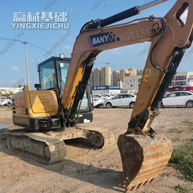 Compact body size Swift movement & precise control SANY SY55C Excavator