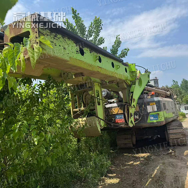Powerful in drilling Fast pulling‑out speed Fuel economy ZR280 Rotary Drill Rig