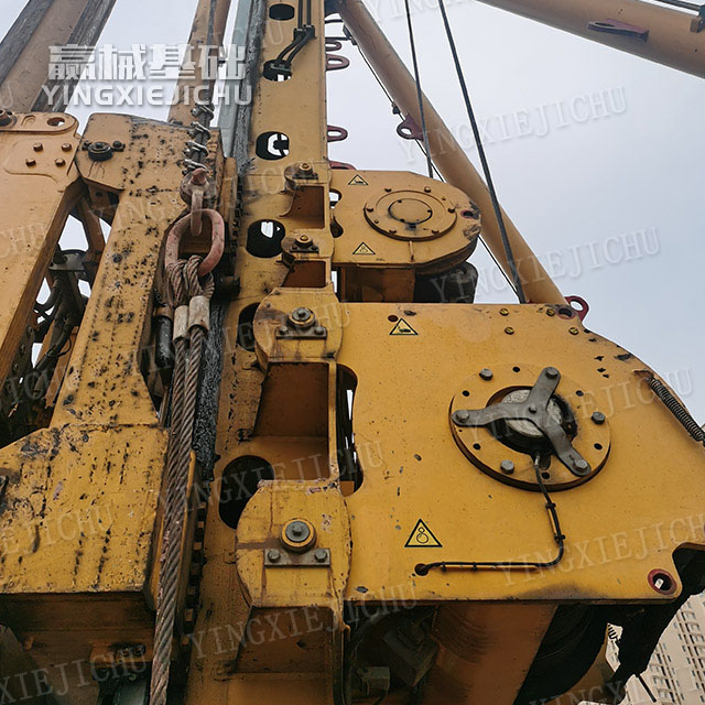 Quick scheduling High‑efficiency soil unloading low failure rate BG26 Rotary Drill Rig