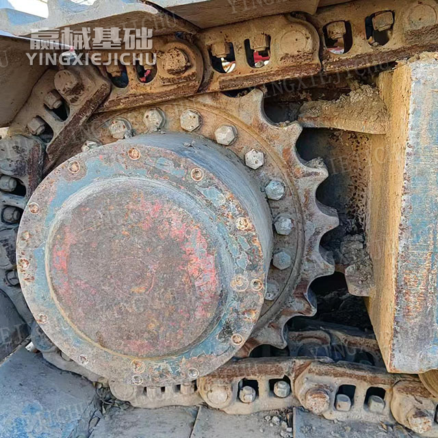 High precision in pore formation Strong rock penetration with high torque SWDM22 Rotary drill rig