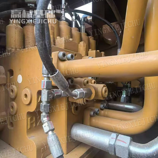 Adequate power reserve Stable hole-forming quality Sr235 Rotary Drill Rig