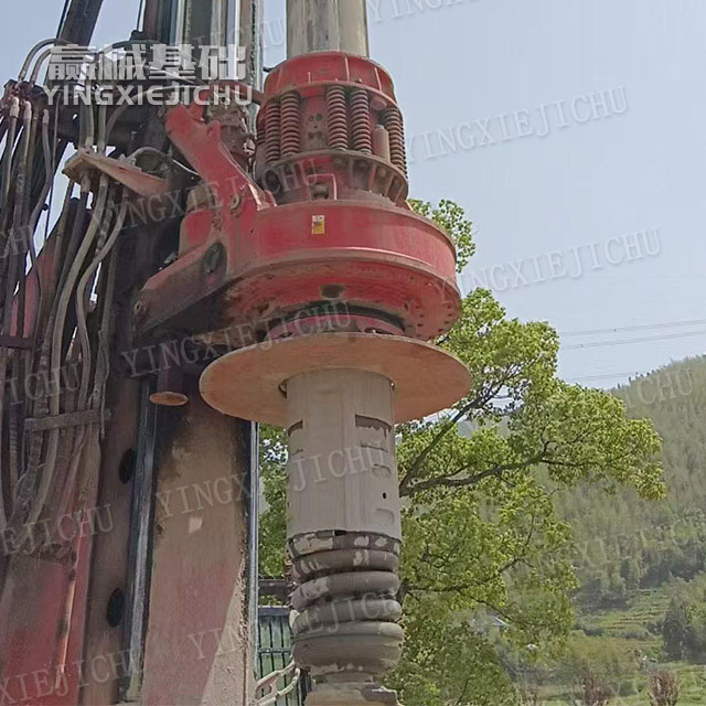 Stable hole-forming quality Strong anti-overturning capability SR250 Rotary drill rig