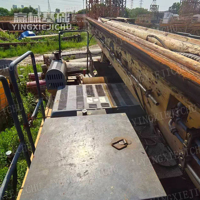 Automatic soil dumping Improve construction accuracy Smooth transitions XR220 Rotary Drill Rig