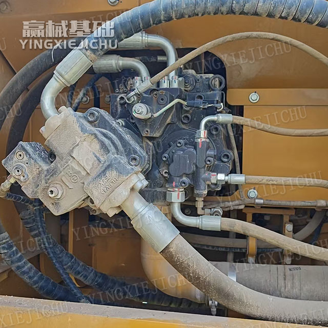 Impact Resistance Improve Efficiency Durable Structure SR155-C10 Rotary Drill Rig