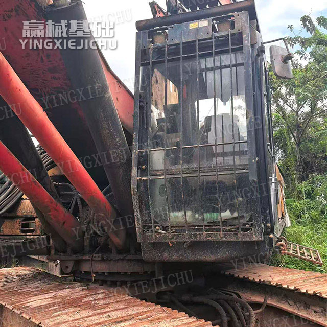 Dynamic stability Strong construction capabilitySmooth transitions SR280 Rotary drilling rig