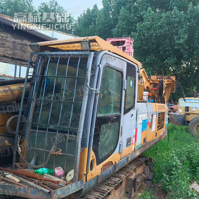 Fast pulling‑out speed Smooth transitions Dynamic stability XR180 Rotary drill rig