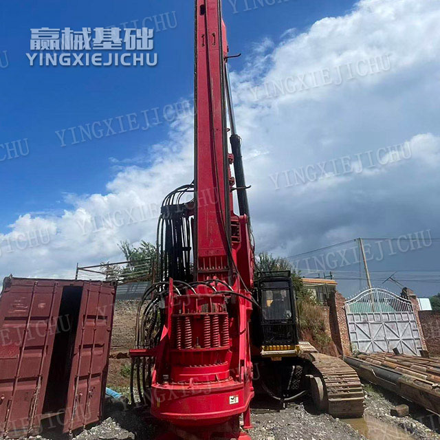 Powerful in drilling Ample power Impact resistance SR360 Rotary Drill Rig