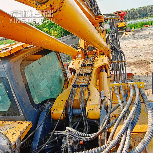 Automatic soil dumping Dynamic stability High torque deep pile XR160 Rotary Drill Rig