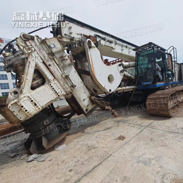 Sufficient torque Strong adaptability to working conditions SR70 Rotary Drill Rig