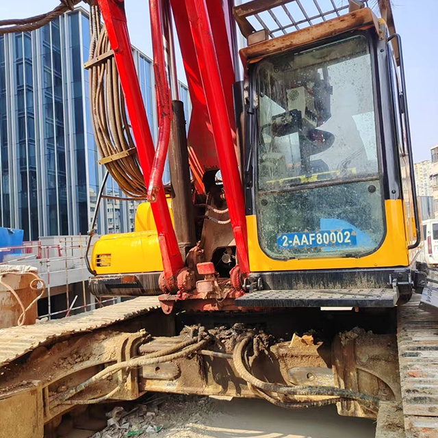 Anti-fatigue Impact resistance Strong stability SR200 Rotary Drill Rig