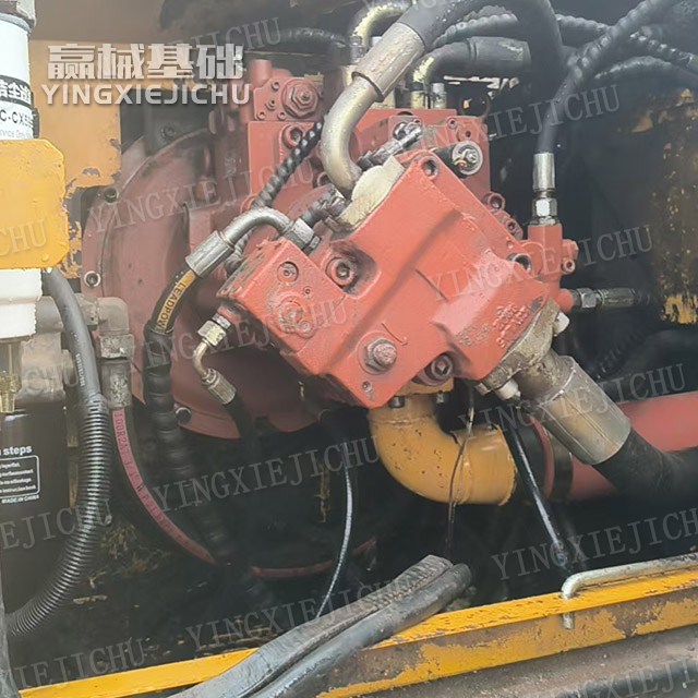 Strong stability High torque deep pile High drilling efficiency SR150 Rotary Drill rig