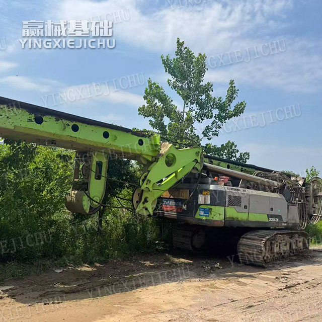 Powerful in drilling Fast pulling‑out speed Fuel economy ZR280 Rotary Drill Rig