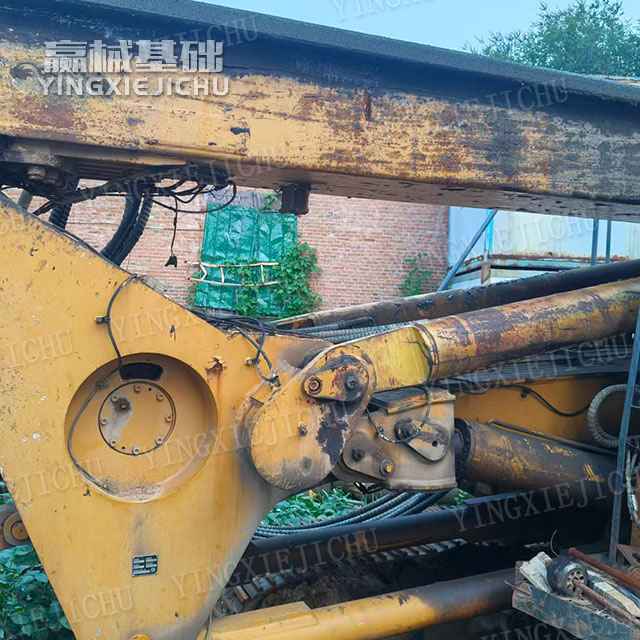 Fast pulling‑out speed Smooth transitions Dynamic stability XR180 Rotary drill rig