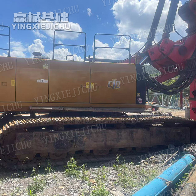 Powerful in drilling Ample power Impact resistance SR360 Rotary Drill Rig