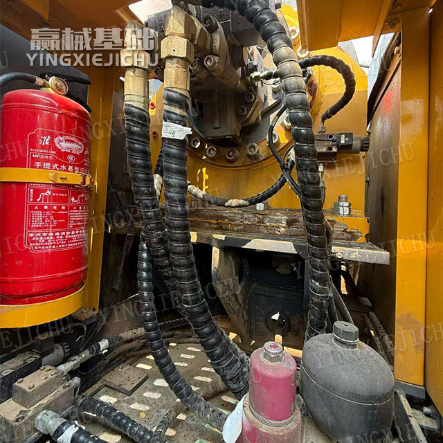Smooth combined movements Automatic hole alignment Fast hole forming XR160 Rotary Drill Rig