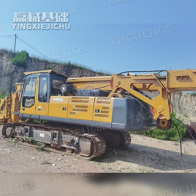 Smooth transitions Powerful performance Suitable for high-intensity operations XR150 III Rotary Drill Rig
