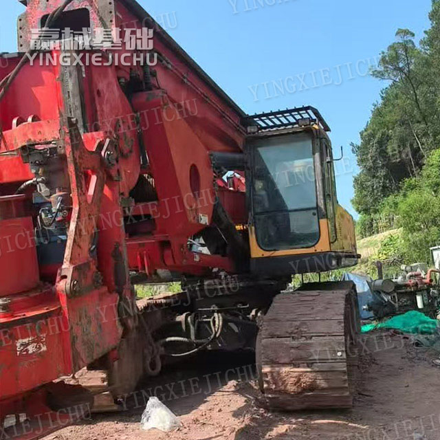 High drilling efficiency Fast hole forming Anti-fatigue SR220 Rotary Drill Rig