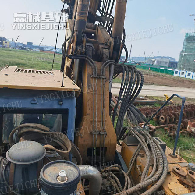 Reliable power Suitable for high-intensity operations XR150 III Rotary Drill Rig