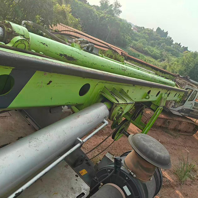 High power power reserve Powerful in drilling Ample power ZR280 Rotary Drill Rig