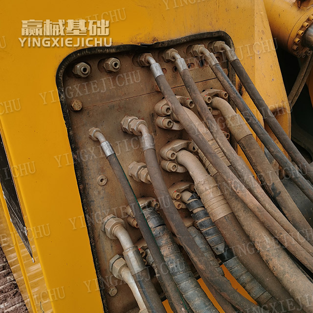 Quick scheduling High‑efficiency soil unloading low failure rate BG26 Rotary Drill Rig