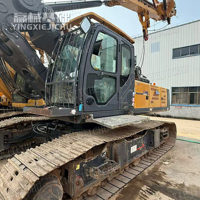 Smooth combined movements Automatic hole alignment Fast hole forming XR160 Rotary Drill Rig