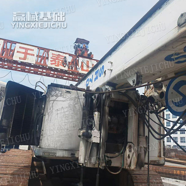 Sufficient torque Strong adaptability to working conditions SR70 Rotary Drill Rig