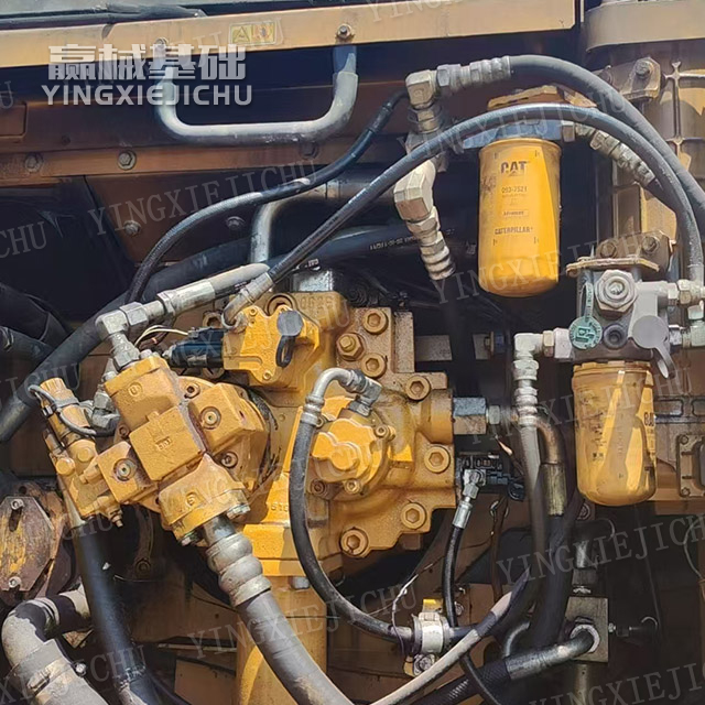 Impact resistance Powerful performance Construction in complex terrain SR280 Rotary drilling rig