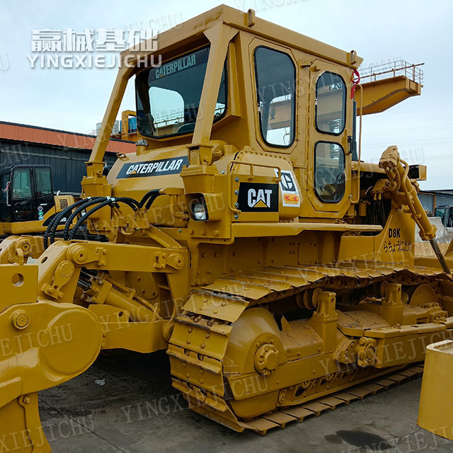 Strong Overload Capability Heavy Duty Chassis Caterpillar D8K Bulldozer
