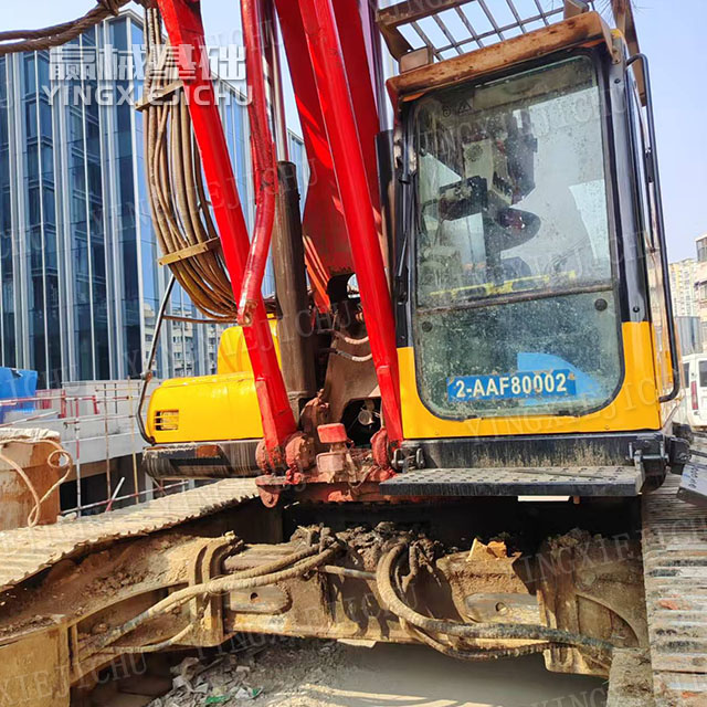 Automatic hole alignment Strong construction capability SR200 Rotary Drill Rig