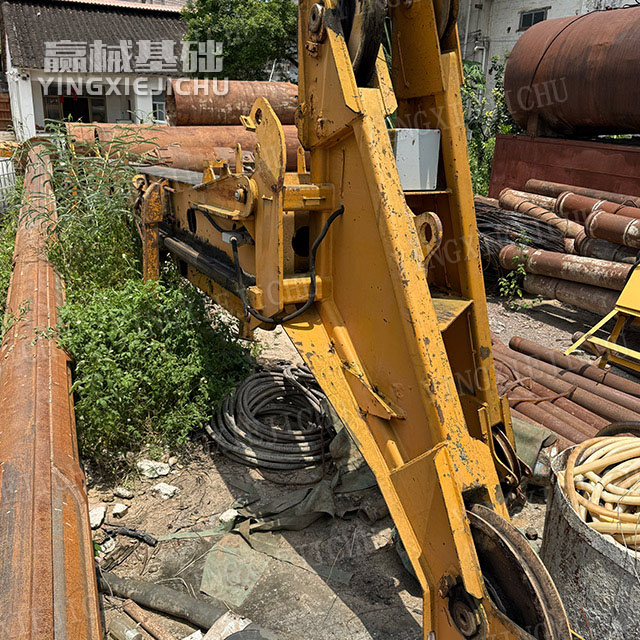Quick scheduling low failure rate Improve construction safety BG25 Rotary Drill Rig