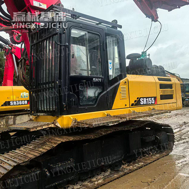 Centralized lubrication Single-hole efficiency is high Smooth transitions SR155 Rotary Drill Rig