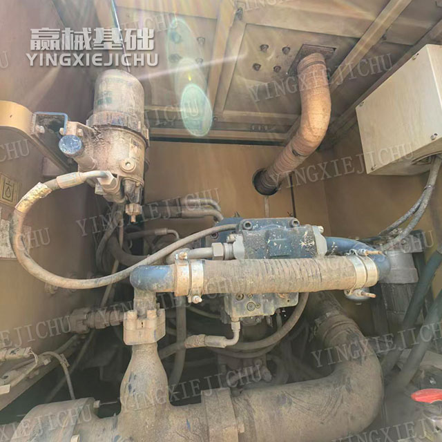 Stable and Durable Structure Strong Construction Adaptability XR200 Rotary drilling rig