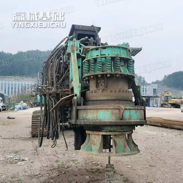 High drilling efficiency Adequate power reserve Adapt to complex strata SD30 Rotary Drill Rig