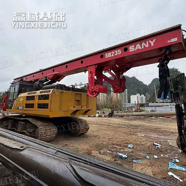 Adequate power reserve centralized control Reliable power Sr235 Rotary Drill Rig
