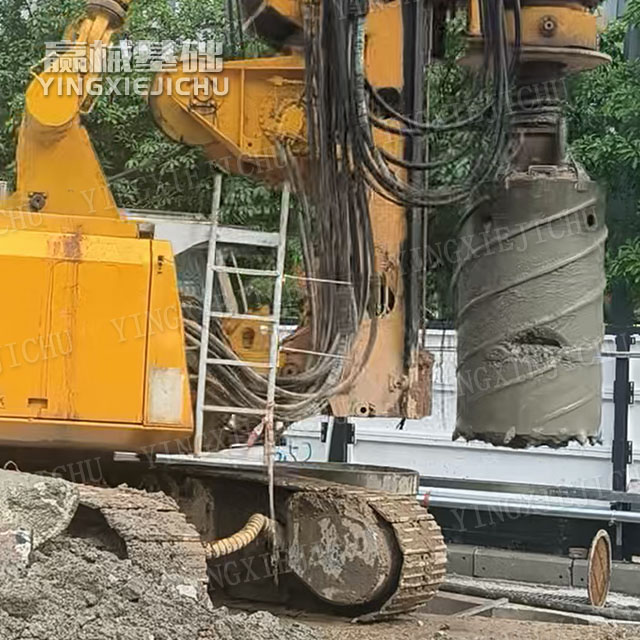 Strong stability Highly adaptable Efficient Hydraulics BG38 Rotary Drill Rig