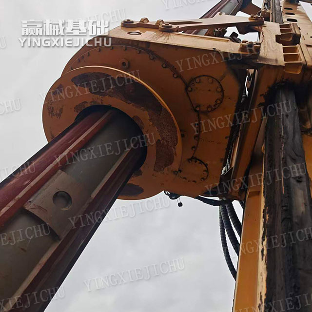 Sufficient torque Fast hole forming High loop efficiency XR138 Rotary Drill Rig