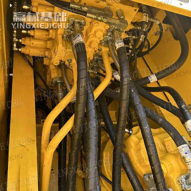 Quick Hydraulic Response High Resale Value Low Noise Komatsu PC200 Excavator